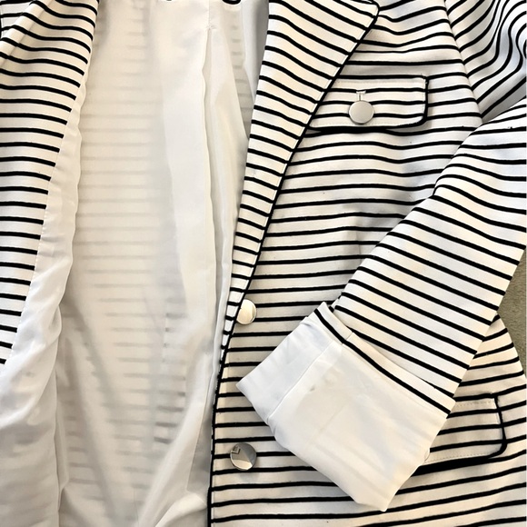 Chicos Blazer Jacket White Black Stripe Lined Knit Buttons Size 0 M - Picture 10 of 15